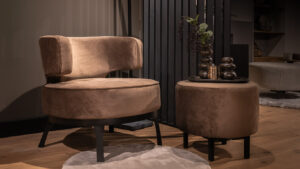 UrbanSofa-Esmee-Fauteuil-in-Satin-Espresso-1 Fauteuil Esmee