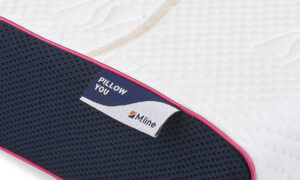 M-Line Pillow You Fuchsia